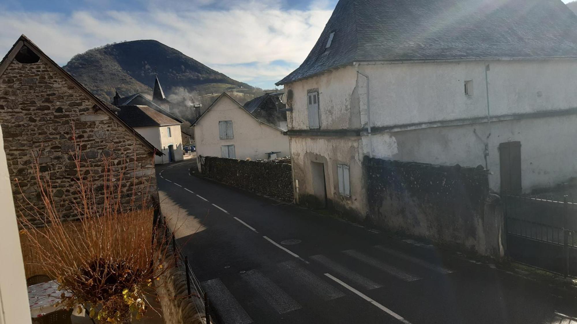 Maison De Campagne Issor Exteriör bild