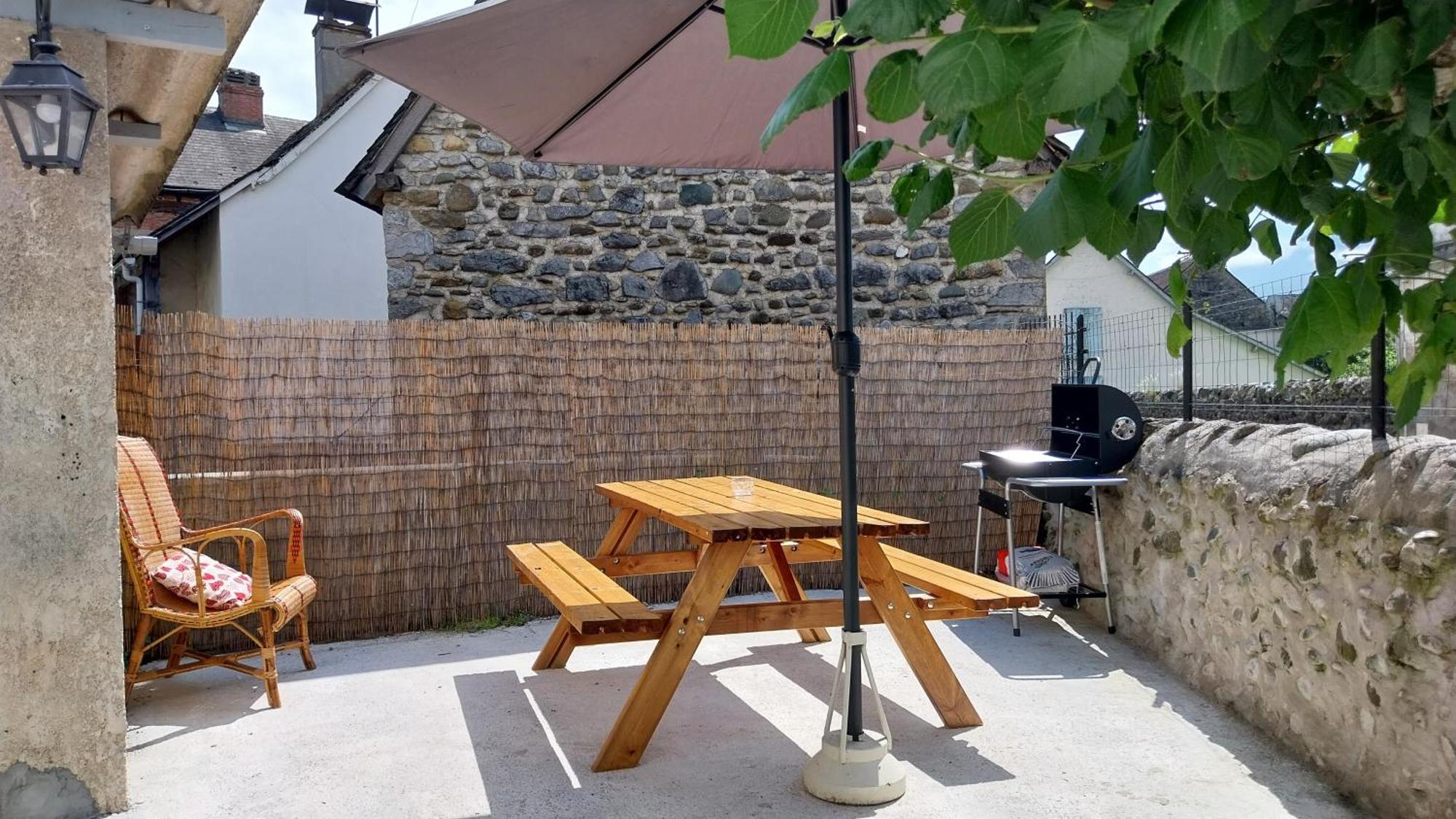 Maison De Campagne Issor Exteriör bild
